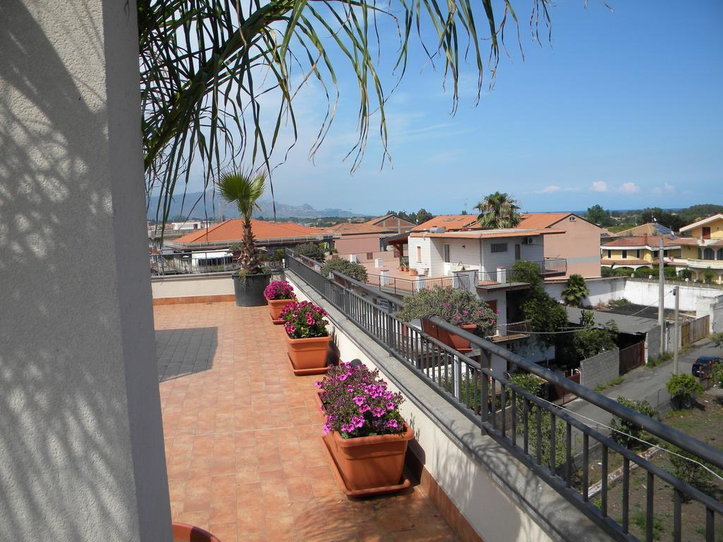 Le Case Di Seba Mascali Exterior photo